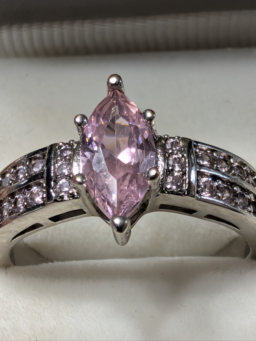 Gorgeous Marquee pink sapphire simulant double row channel set ring Size 9